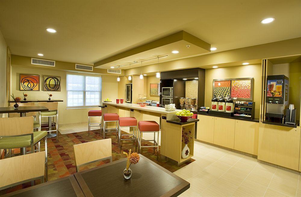 Towneplace Suites Dulles Airport Стерлинг Ресторан фото